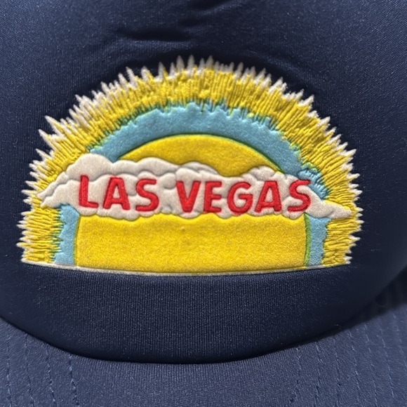 Vintage 1980s Las Vegas trucker hat - Picture 5 of 5